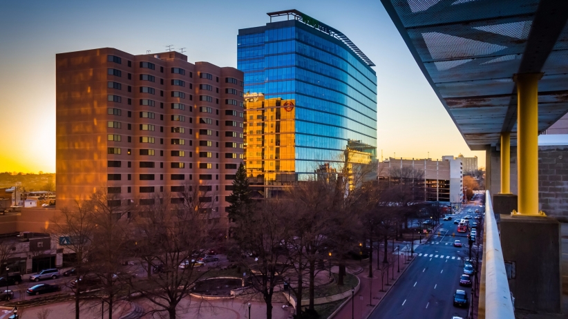 The Pros and Cons of Incorporating in Delaware