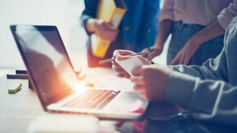 Top 8 Native Advertising Platforms for Advertisers and Publishers