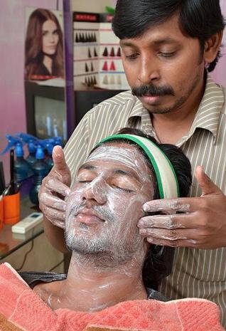 As VC funds dry up, male-grooming start-ups look to FMCG firms for investments