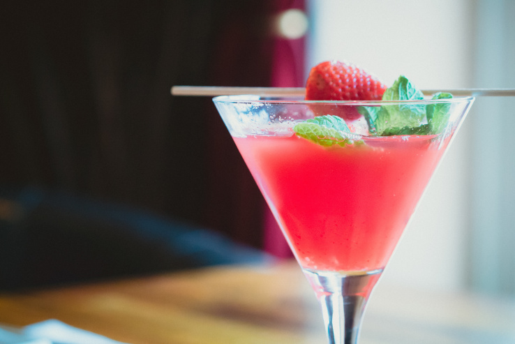 Booze investors favor apps, gadgets and biotech