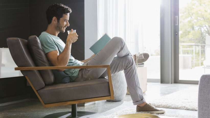 8 Business Books Entrepreneurs Must Read to Dominate Their Industry