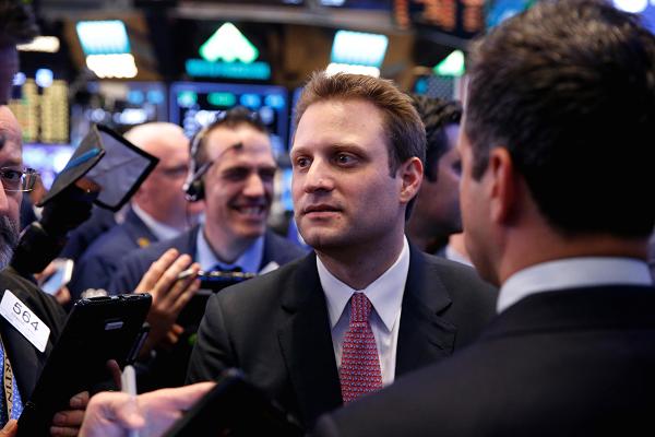 Blue Apron shares grind 9% higher in shaky stock market debut