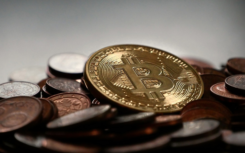 Ready to gun the engine, bitcoin startups wait for govt to wave the flag